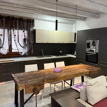 Casa Lalli דירה *